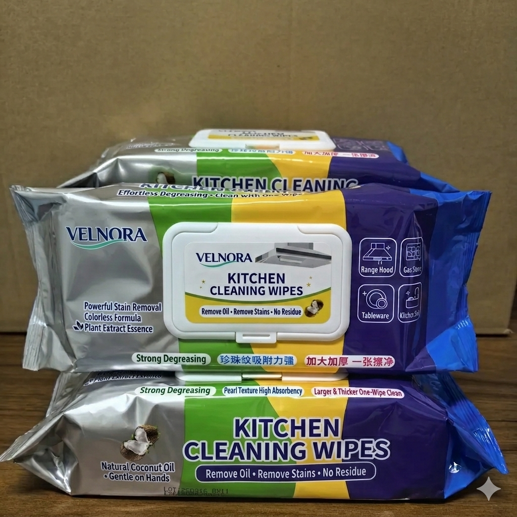 Upgraded, larger and thicker cleaning wipes for kitchens, range hoods, and stovetops; disposable cleaning cloths for lazy people; cleaning liquid.